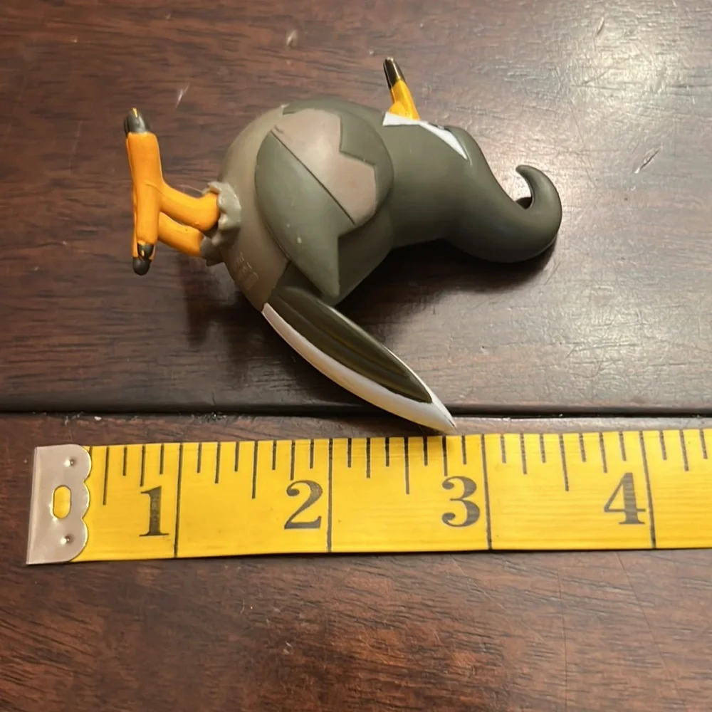 POKEMON 2007 STARAPTOR TAKARA TOMY MONSTER COLLECTION FIGURE